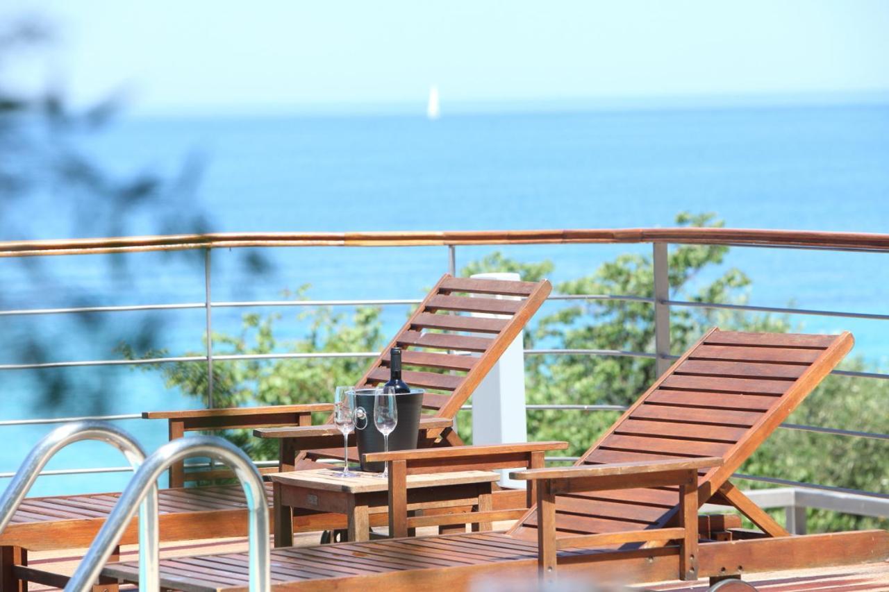 Capro - Milos Bay Villas Áyios Nikítas Dış mekan fotoğraf