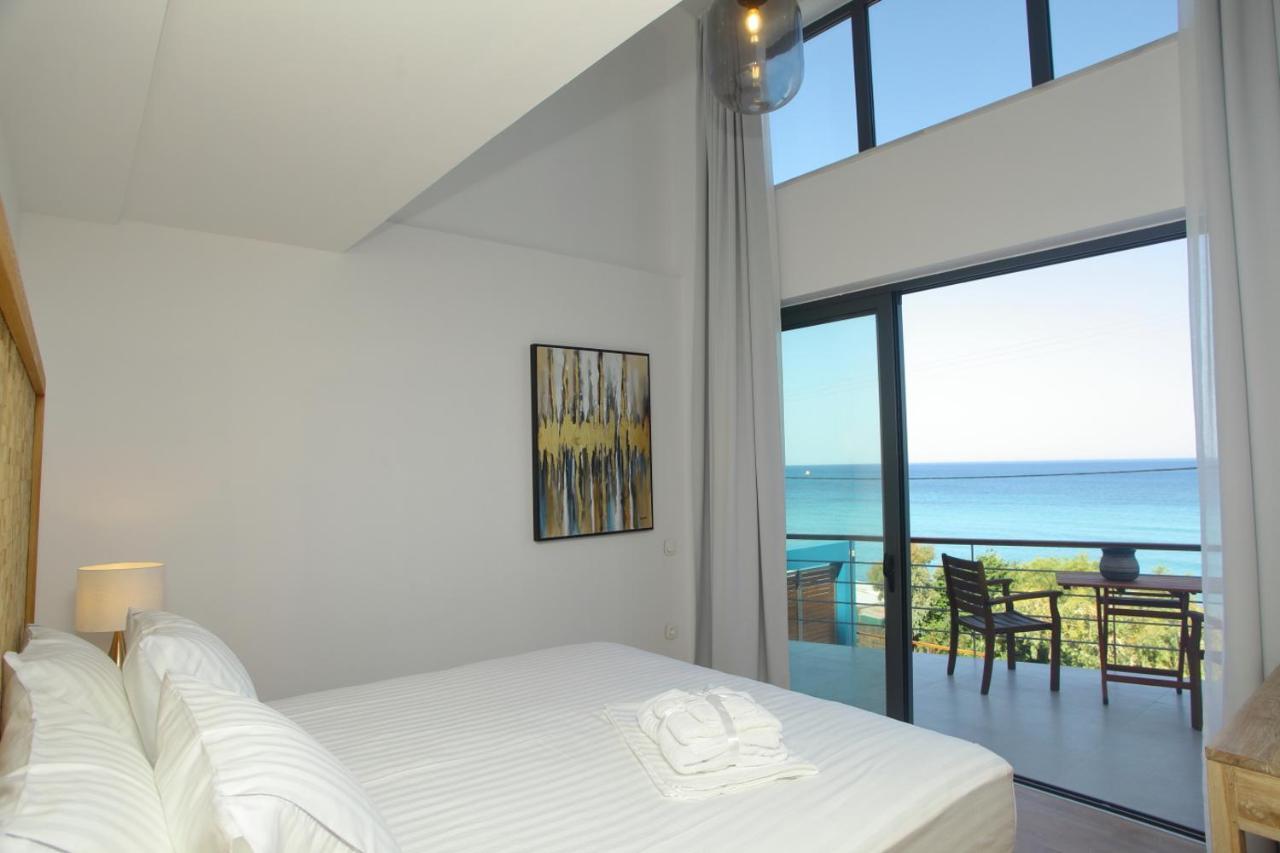 Capro - Milos Bay Villas Áyios Nikítas Dış mekan fotoğraf