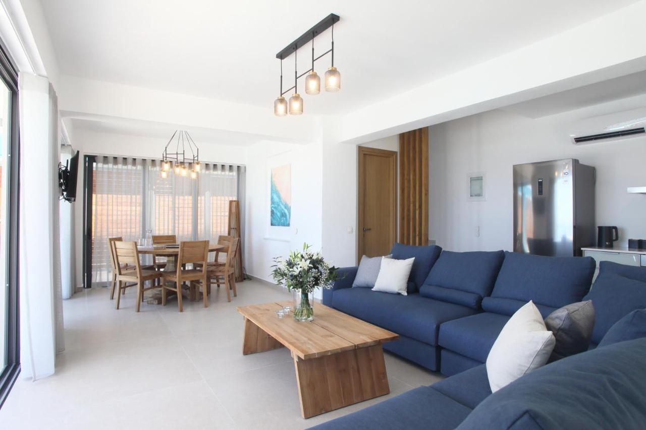 Capro - Milos Bay Villas Áyios Nikítas Dış mekan fotoğraf