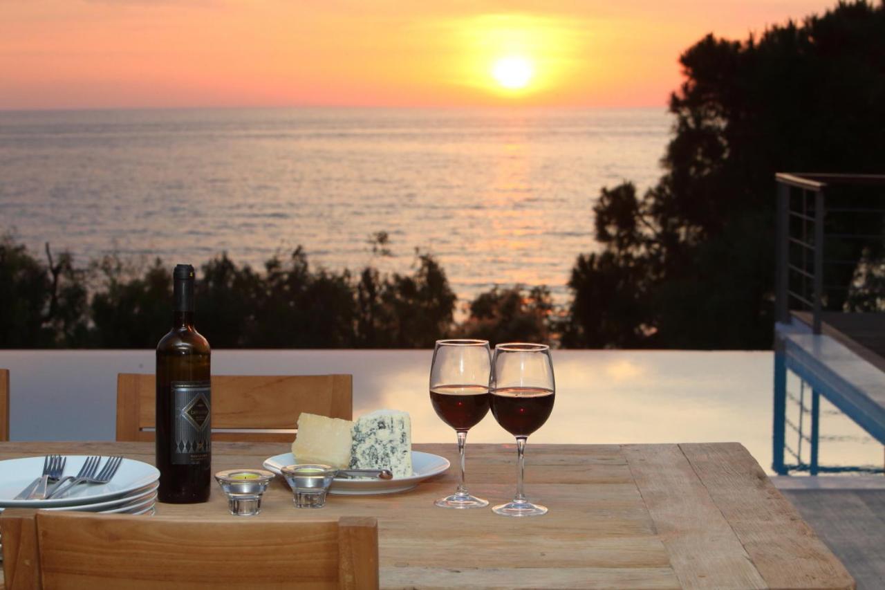 Capro - Milos Bay Villas Áyios Nikítas Dış mekan fotoğraf
