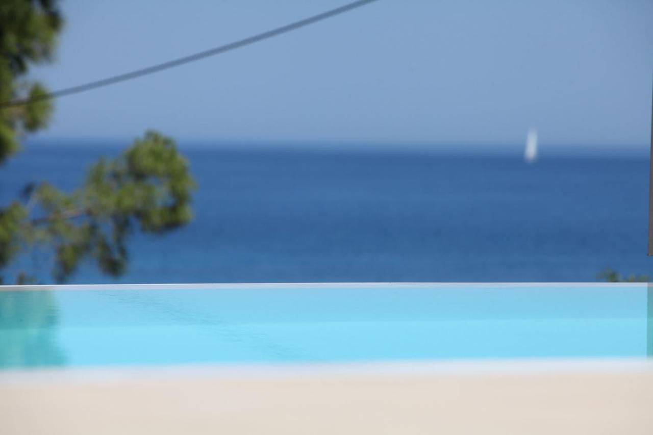 Capro - Milos Bay Villas Áyios Nikítas Dış mekan fotoğraf