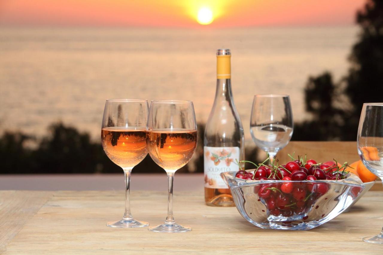 Capro - Milos Bay Villas Áyios Nikítas Dış mekan fotoğraf